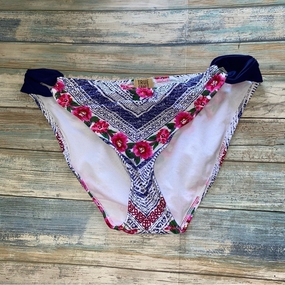 True Craft Floral Bikini Bottoms - Picture 1 of 3
